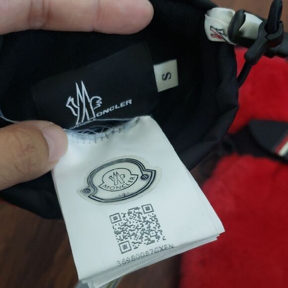 Moncler Grenoble Red Fur Chic Feminine Lux Winter Sport Warm Athletic Ski Gloves - Picture 5 of 7